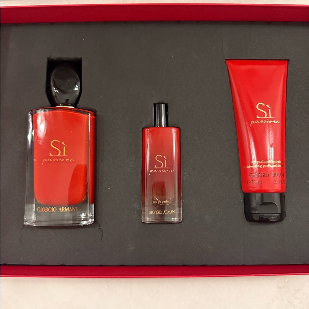 Giorgio Armani Si Passione Red Set